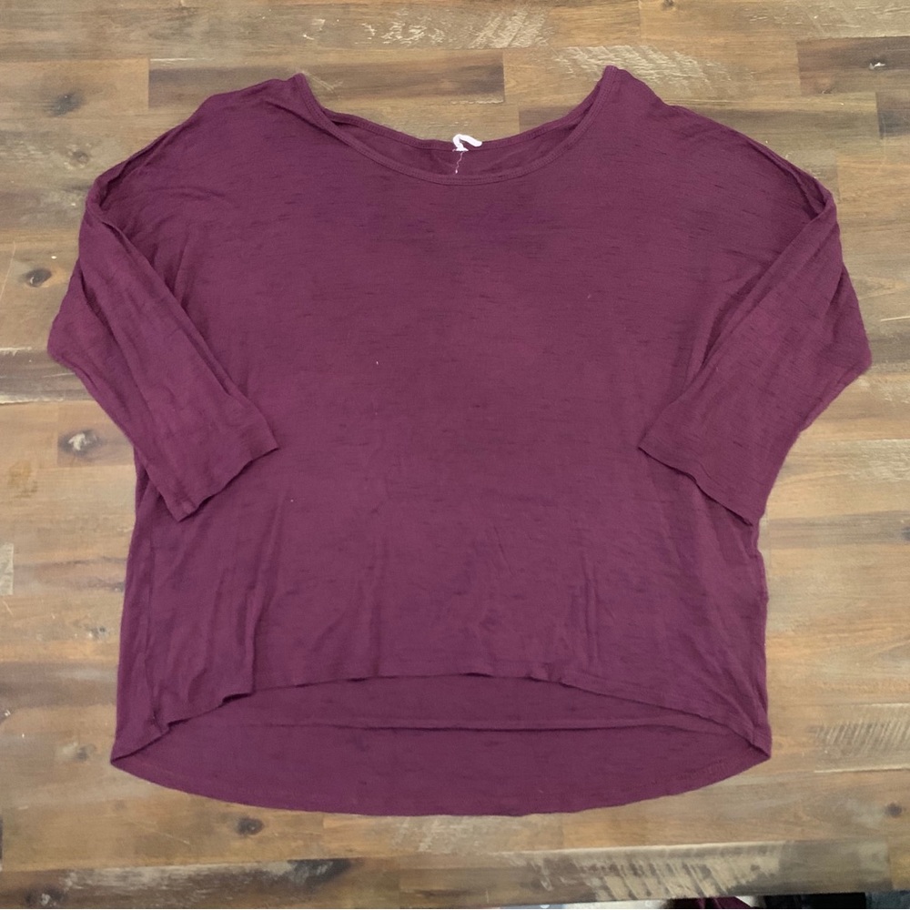 ✅ Ideology heathered maroon half sleeve lightweight workout shirt loose fit - Picture 2 of 9
